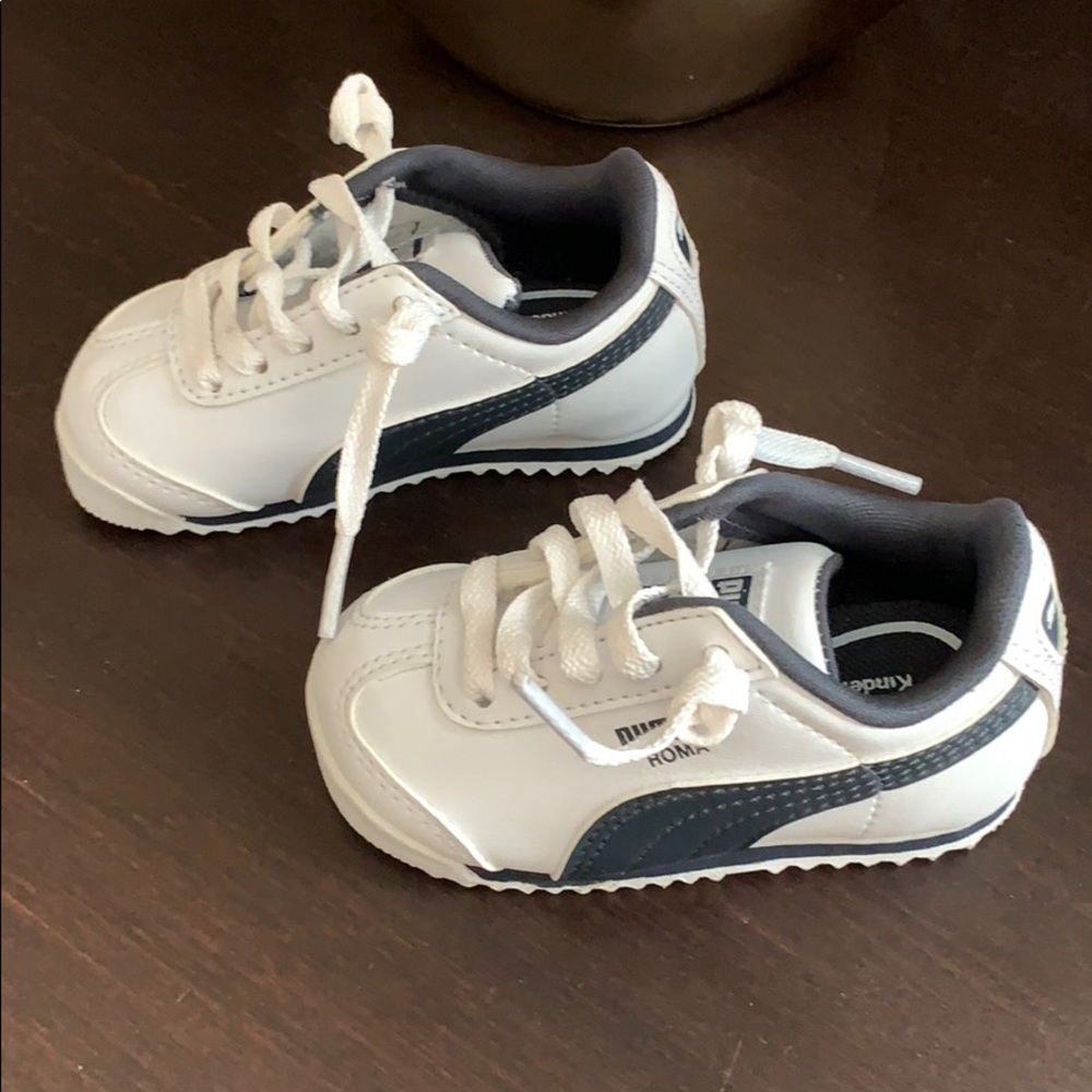 PUMA Roma Sneakers